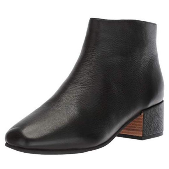 Gentle Souls by Kenneth Cole Women Ella Booties - Picture 2 of 3